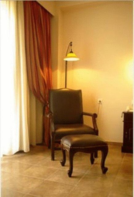 Ateron Suites Hotel & Spa Аминтайо Стая снимка